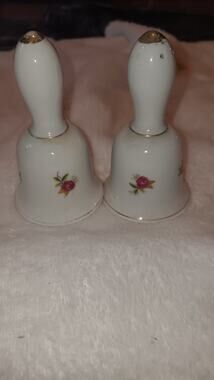 Vintage White Gold Porcelain Bell-Shaped Salt & Pepper Shakers Pink Roses Japan